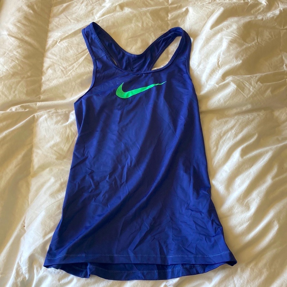 Nike razor back dry-fit